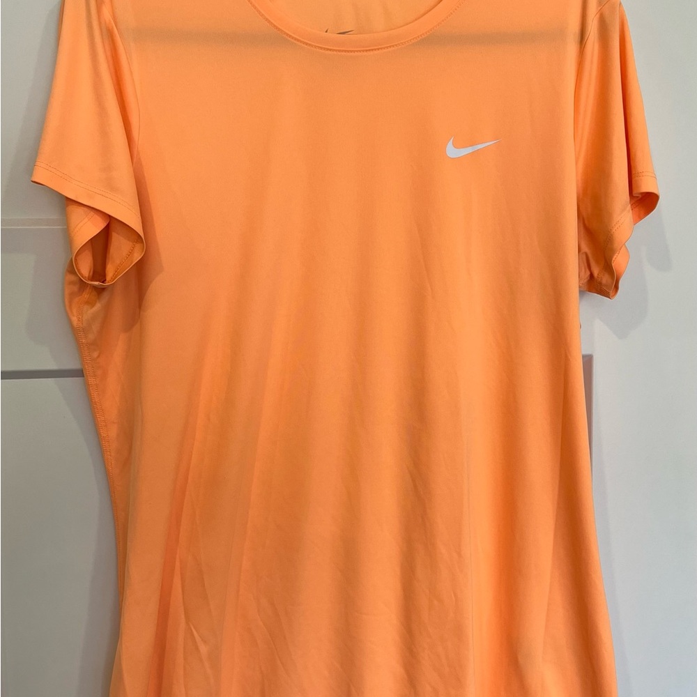 Nike dri-fit short sleeve top
